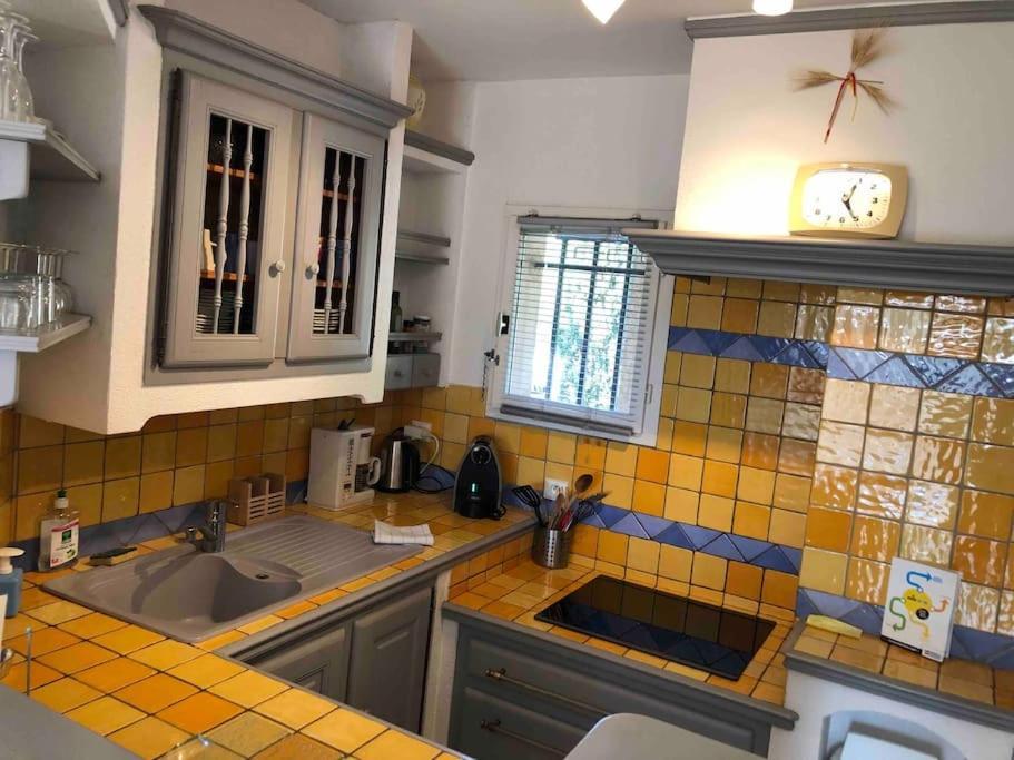 Appartement 60M2 - 2 Chambres A Une Minute Des Plages, Parking Prive Sausset-les-Pins Zewnętrze zdjęcie